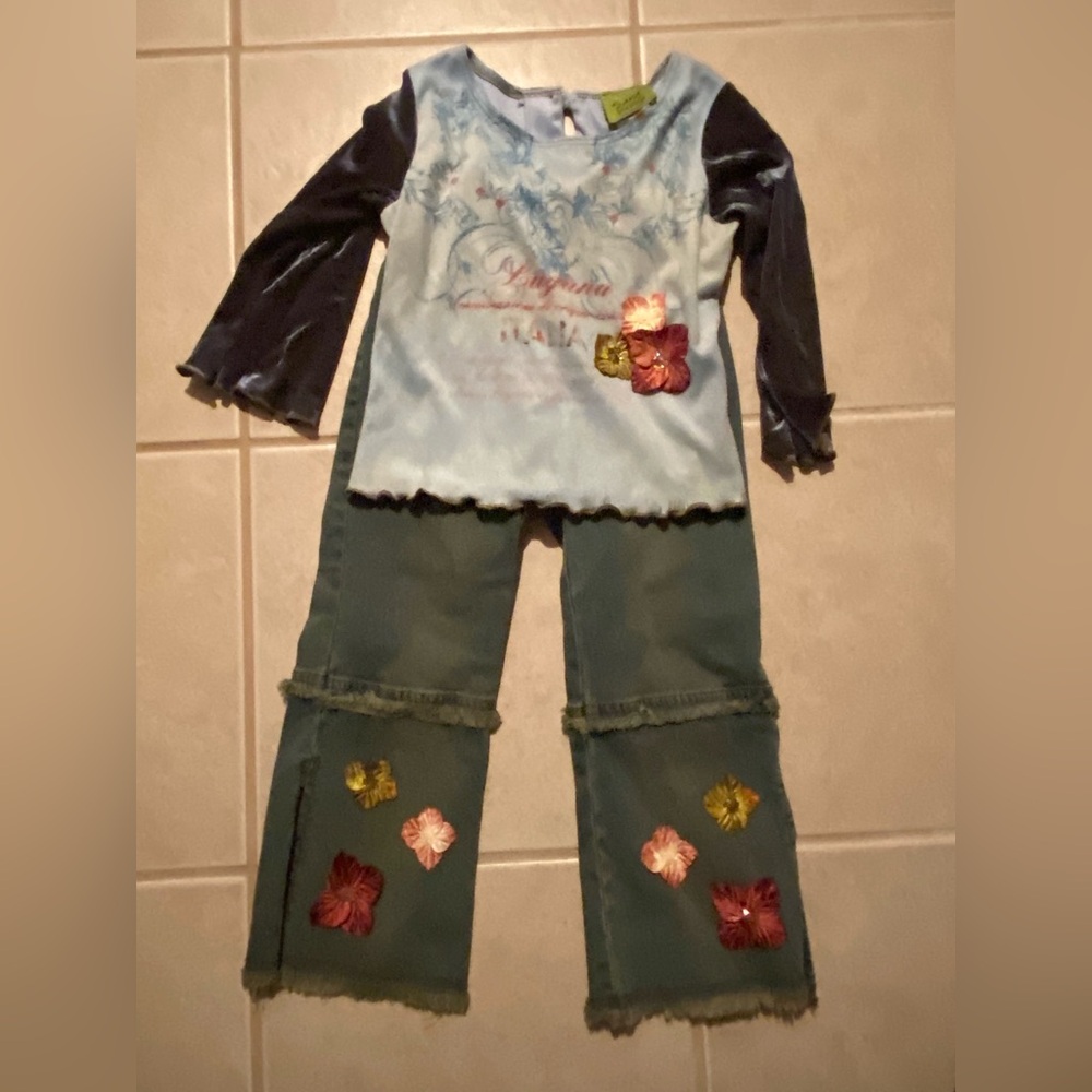 Sara Floral jeans and top
